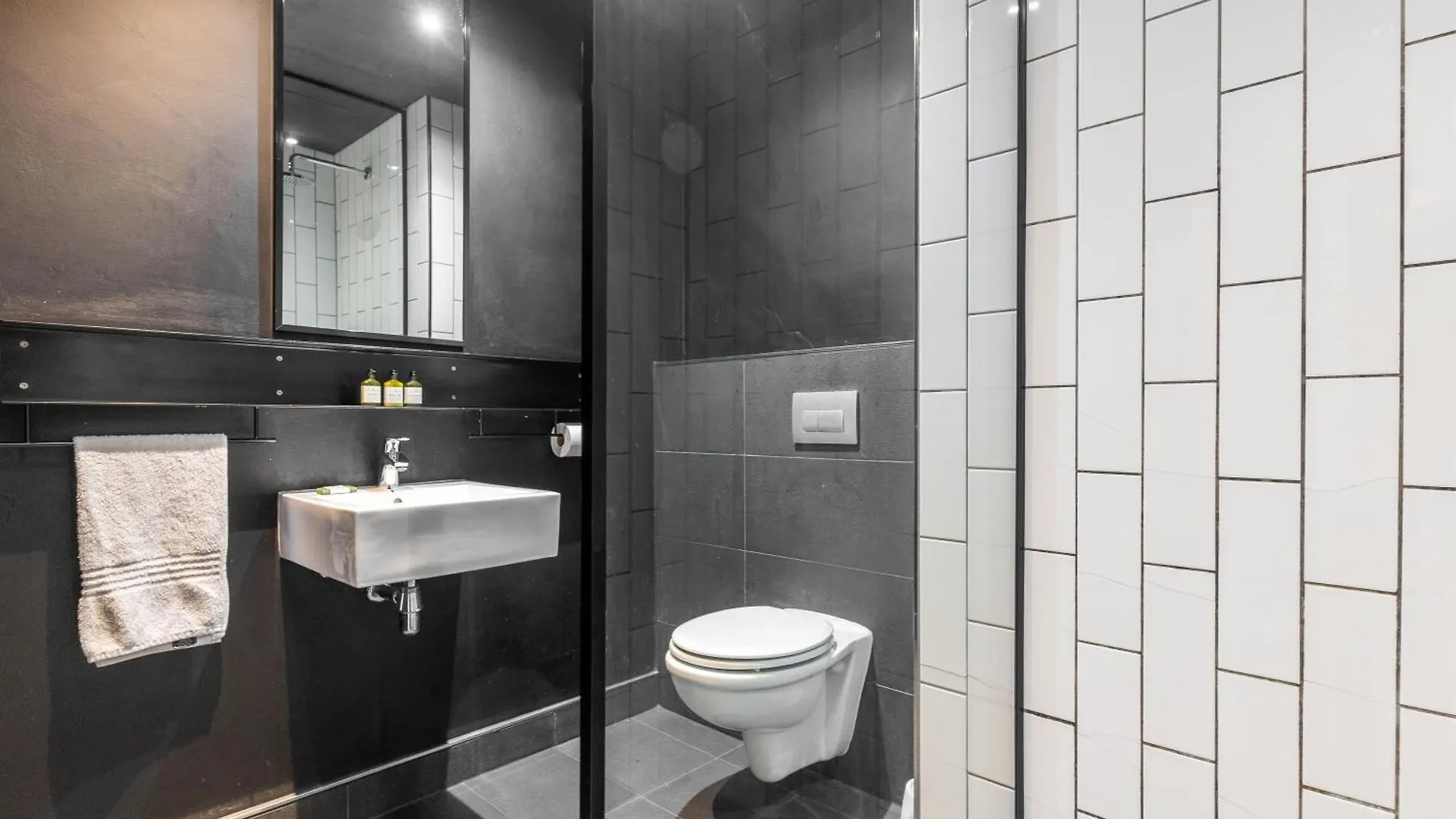 Apartment 423 Wex1 By Perch Stays With Daily Housekeeping Cape Town South Africa